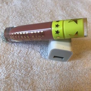 Velour liquid lipstick